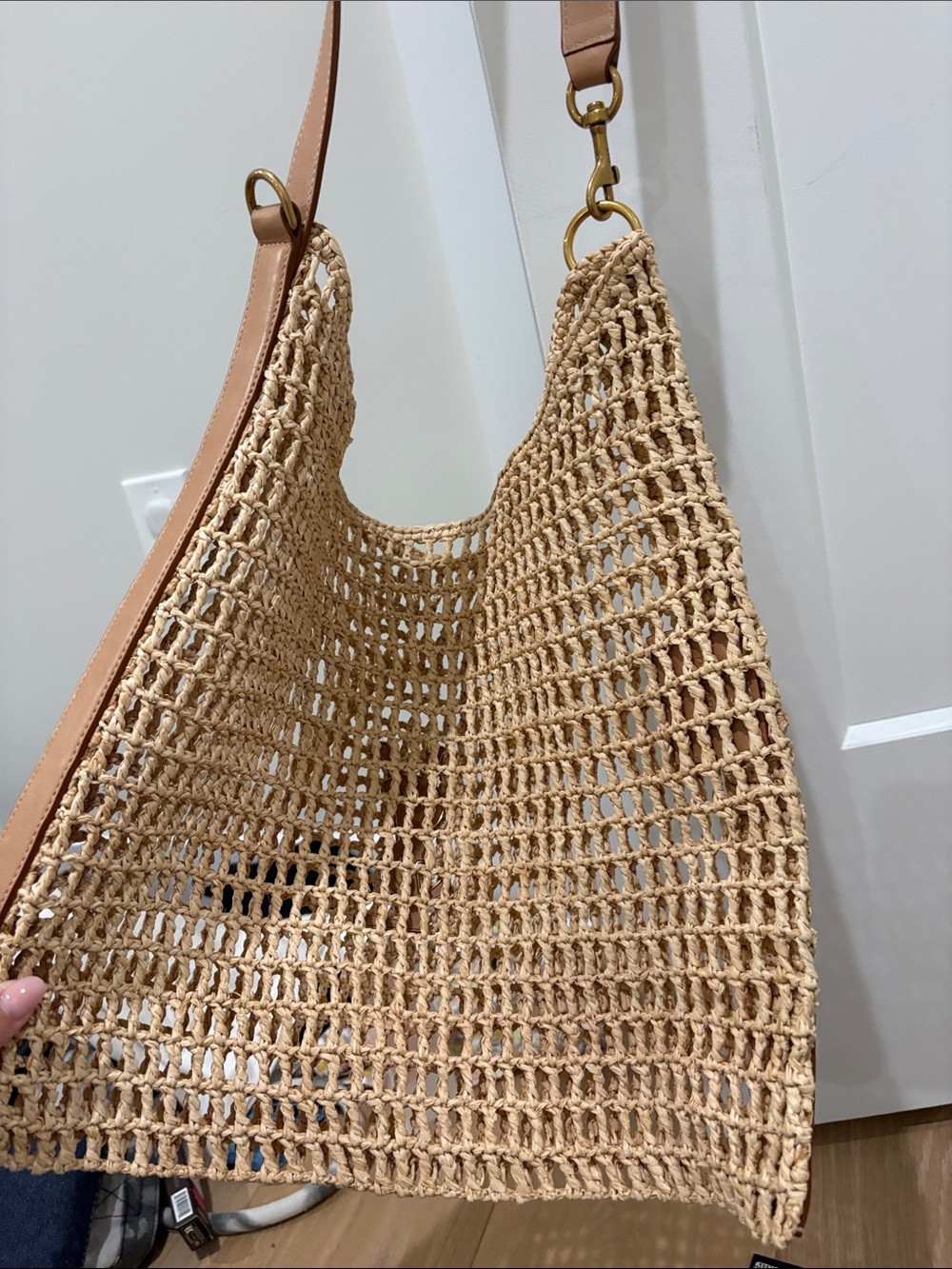 Yves Saint Laurent “Oxalis” raffia shoulder bag - Picture 2 of 4